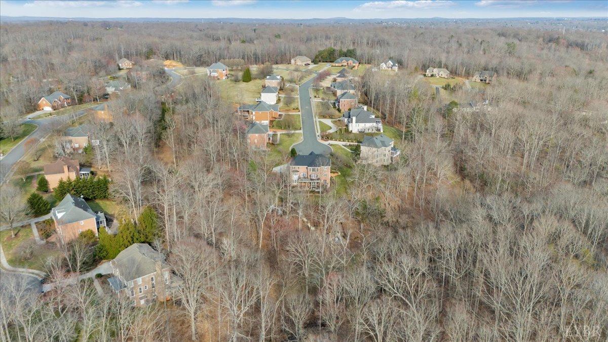 Lynchburg, Virginia 24503, United States, 5 Bedrooms Bedrooms, ,6 BathroomsBathrooms,Residential,Pending,89785