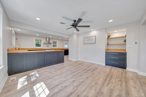 Tiny photo for 1038 Valencia Drive, Huddleston, VA 24104 (MLS # 361802)