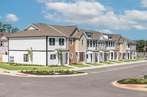 Townhouse For Sale - 556 Leesville Road #1003<br/> Lynchburg, VA 24502