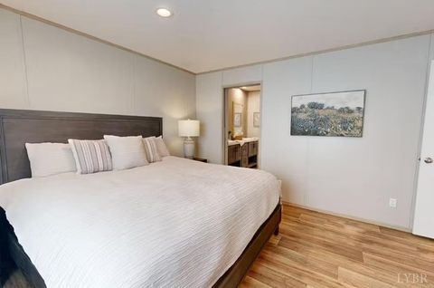 Tiny photo for 2730 Confederate Avenue, Lynchburg, VA 24501 (MLS # 363671)