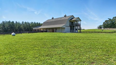 Tiny photo for 1433 Piney Mountain Road, Appomattox, VA 24522 (MLS # 360464)