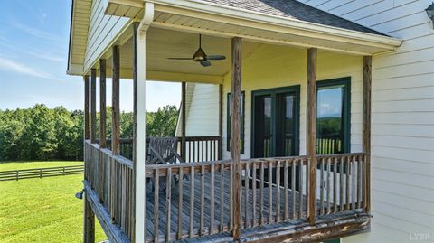 Tiny photo for 1433 Piney Mountain Road, Appomattox, VA 24522 (MLS # 360464)