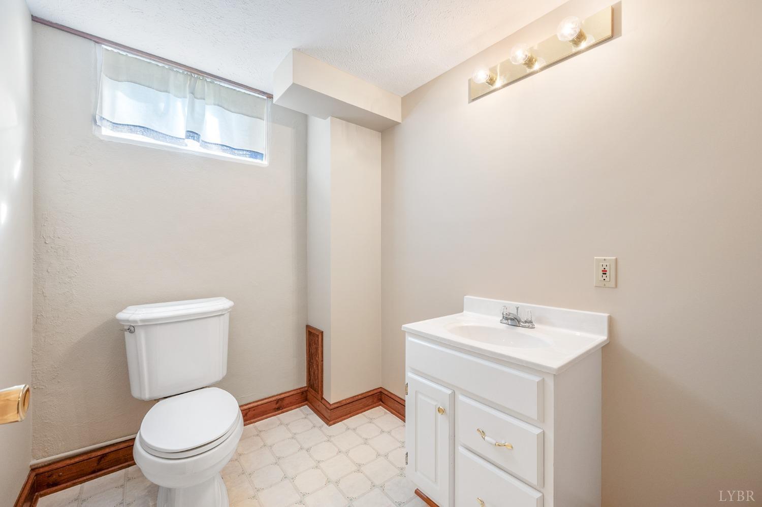 921 Watson Place, Bedford, Virginia image 37