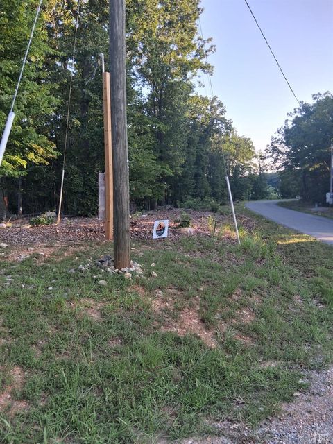 Tiny photo for 34 Brights Road, Pittsville, VA 24139 (MLS # 363871)