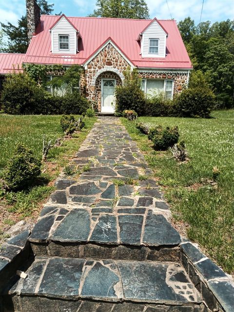 Homes For Sale - 185 Callaway Drive<br/> Fieldale, VA 24089