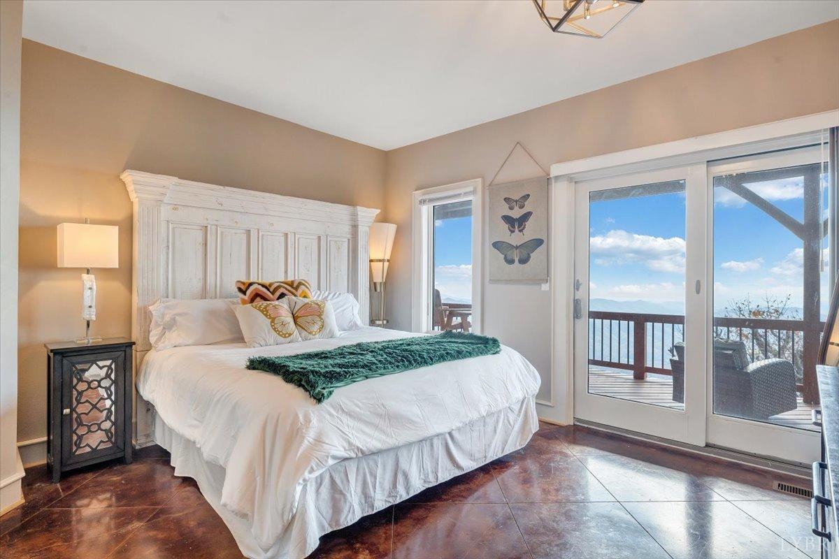 Wintergreen, Virginia 22967, United States, 6 Bedrooms Bedrooms, ,6 BathroomsBathrooms,Residential,Active,33948