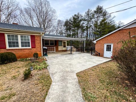 Tiny photo for 88 Jean Place, Lynchburg, VA 24502 (MLS # 363849)