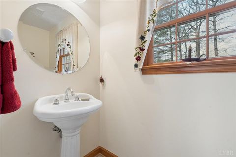 Tiny photo for 2064 Parker Road, Bedford, VA 24523 (MLS # 364838)