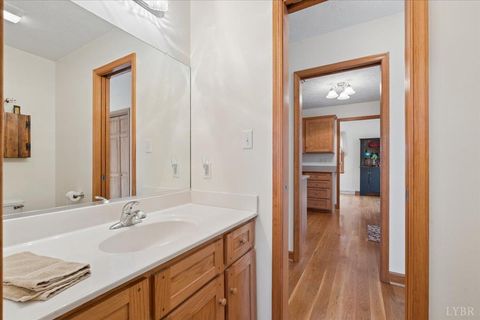 Tiny photo for 2064 Parker Road, Bedford, VA 24523 (MLS # 364838)