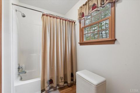 Tiny photo for 2064 Parker Road, Bedford, VA 24523 (MLS # 364838)
