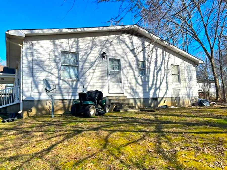 1028 Whitt Loop Loop, Alton, Virginia image 3