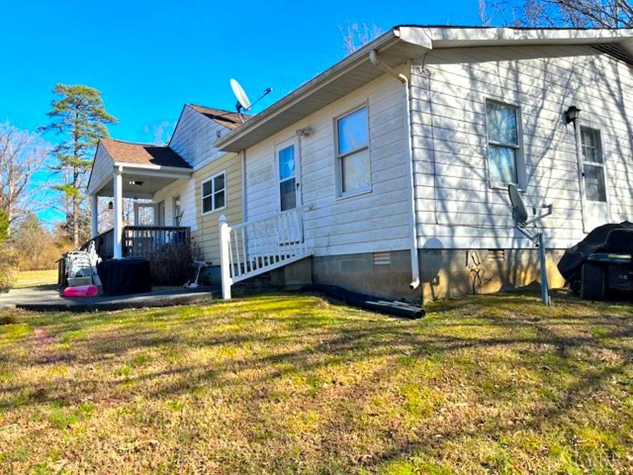 1028 Whitt Loop Loop, Alton, Virginia image 2
