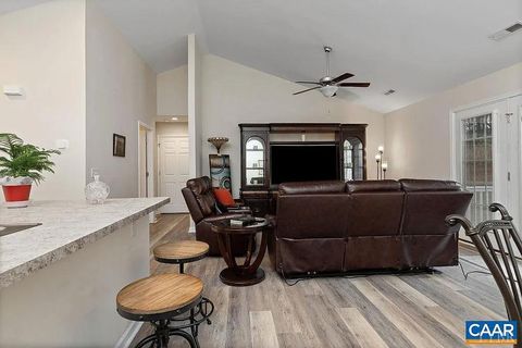 Tiny photo for 147 W STRATFORD PL Pl, Madison Heights, VA 24572 (MLS # 365032)