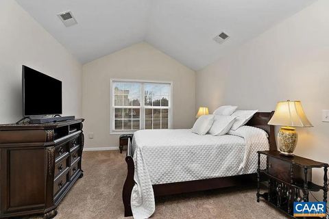 Tiny photo for 147 W STRATFORD PL Pl, Madison Heights, VA 24572 (MLS # 365032)