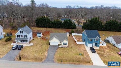 Tiny photo for 147 W STRATFORD PL Pl, Madison Heights, VA 24572 (MLS # 365032)
