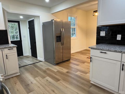Tiny photo for 2013 Poplar Street, Lynchburg, VA 24504 (MLS # 362129)