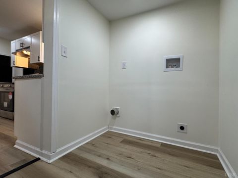 Tiny photo for 2013 Poplar Street, Lynchburg, VA 24504 (MLS # 362129)