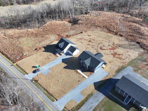 Tiny photo for 1868 Skinnell Mill Road, Bedford, VA 24523 (MLS # 362310)