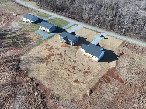 Tiny photo for 1868 Skinnell Mill Road, Bedford, VA 24523 (MLS # 362310)