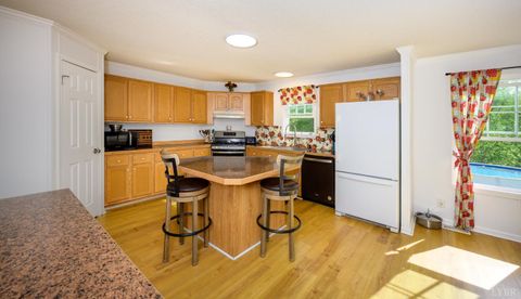 Tiny photo for 1122 Walnut Springs Drive, Bedford, VA 24523 (MLS # 365307)