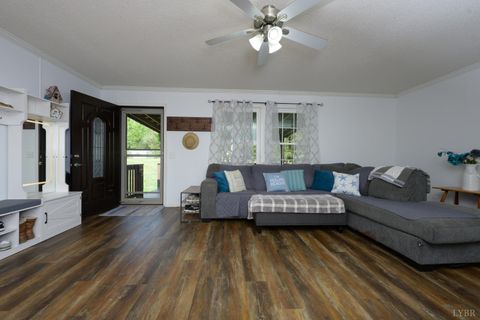 Tiny photo for 1122 Walnut Springs Drive, Bedford, VA 24523 (MLS # 365307)