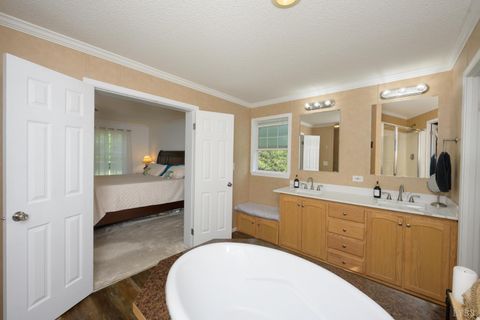 Tiny photo for 1122 Walnut Springs Drive, Bedford, VA 24523 (MLS # 365307)