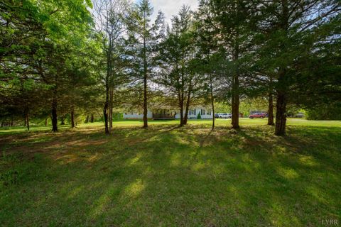 Tiny photo for 1122 Walnut Springs Drive, Bedford, VA 24523 (MLS # 365307)