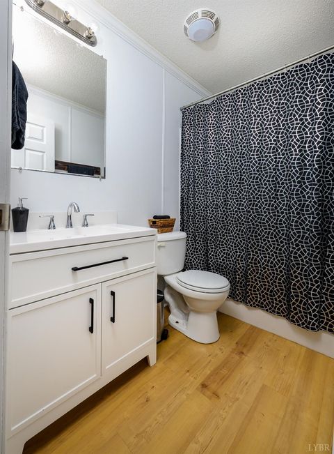 Tiny photo for 1122 Walnut Springs Drive, Bedford, VA 24523 (MLS # 365307)