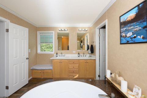 Tiny photo for 1122 Walnut Springs Drive, Bedford, VA 24523 (MLS # 365307)