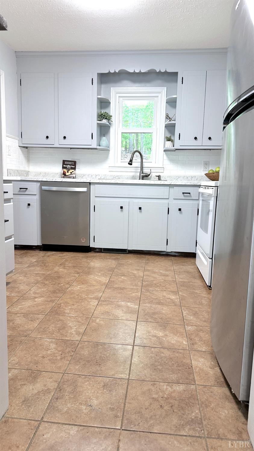 232 Collington Drive, Lynchburg, Virginia image 17