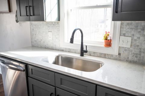 Tiny photo for 1324 Gladden Circle, Forest, VA 24551 (MLS # 363914)