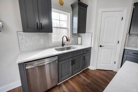 Tiny photo for 1324 Gladden Circle, Forest, VA 24551 (MLS # 363914)