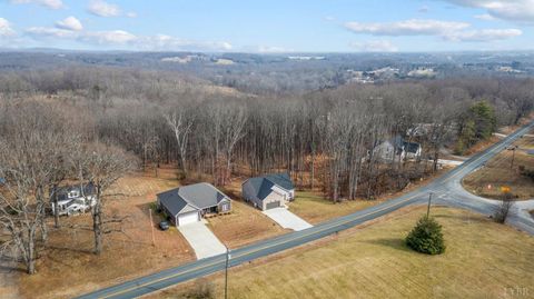 Tiny photo for 1324 Gladden Circle, Forest, VA 24551 (MLS # 363914)