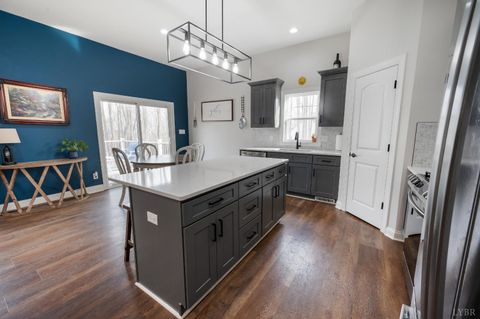 Tiny photo for 1324 Gladden Circle, Forest, VA 24551 (MLS # 363914)