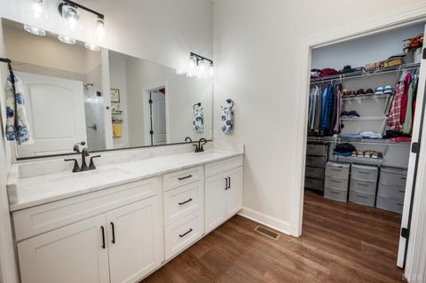 Tiny photo for 1324 Gladden Circle, Forest, VA 24551 (MLS # 363914)