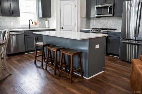 Tiny photo for 1324 Gladden Circle, Forest, VA 24551 (MLS # 363914)