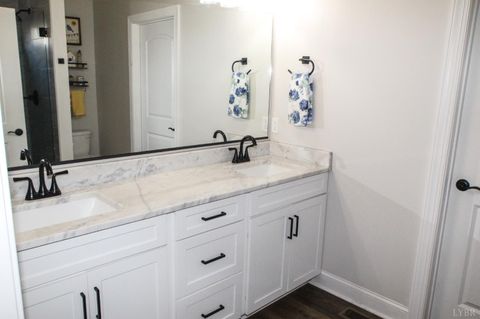 Tiny photo for 1324 Gladden Circle, Forest, VA 24551 (MLS # 363914)