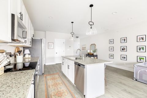 Tiny photo for 1301 Stoney Ridge Blvd #208 Blvd, Forest, VA 24551 (MLS # 364646)