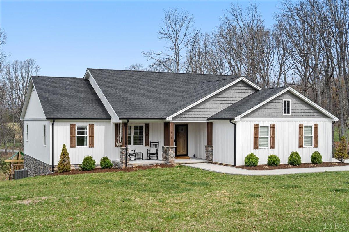 1018 Everett View Lane, Forest, Virginia image 1