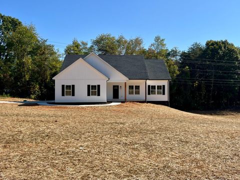 Tiny photo for 112 Graham Creek Road, Madison Heights, VA 24572 (MLS # 362036)