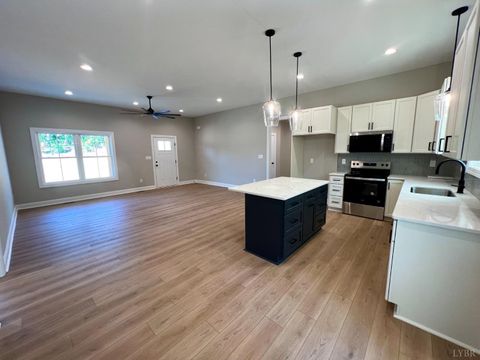 Tiny photo for 112 Graham Creek Road, Madison Heights, VA 24572 (MLS # 362036)