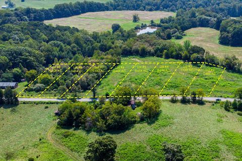 Tiny photo for 0 Hickory Cove Lane, Moneta, VA 24121 (MLS # 363864)