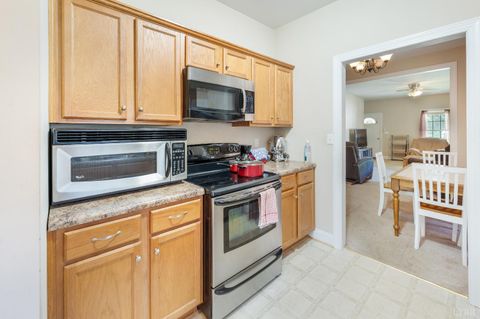 Tiny photo for 45 Halsey Road, Lynchburg, VA 24501 (MLS # 361896)