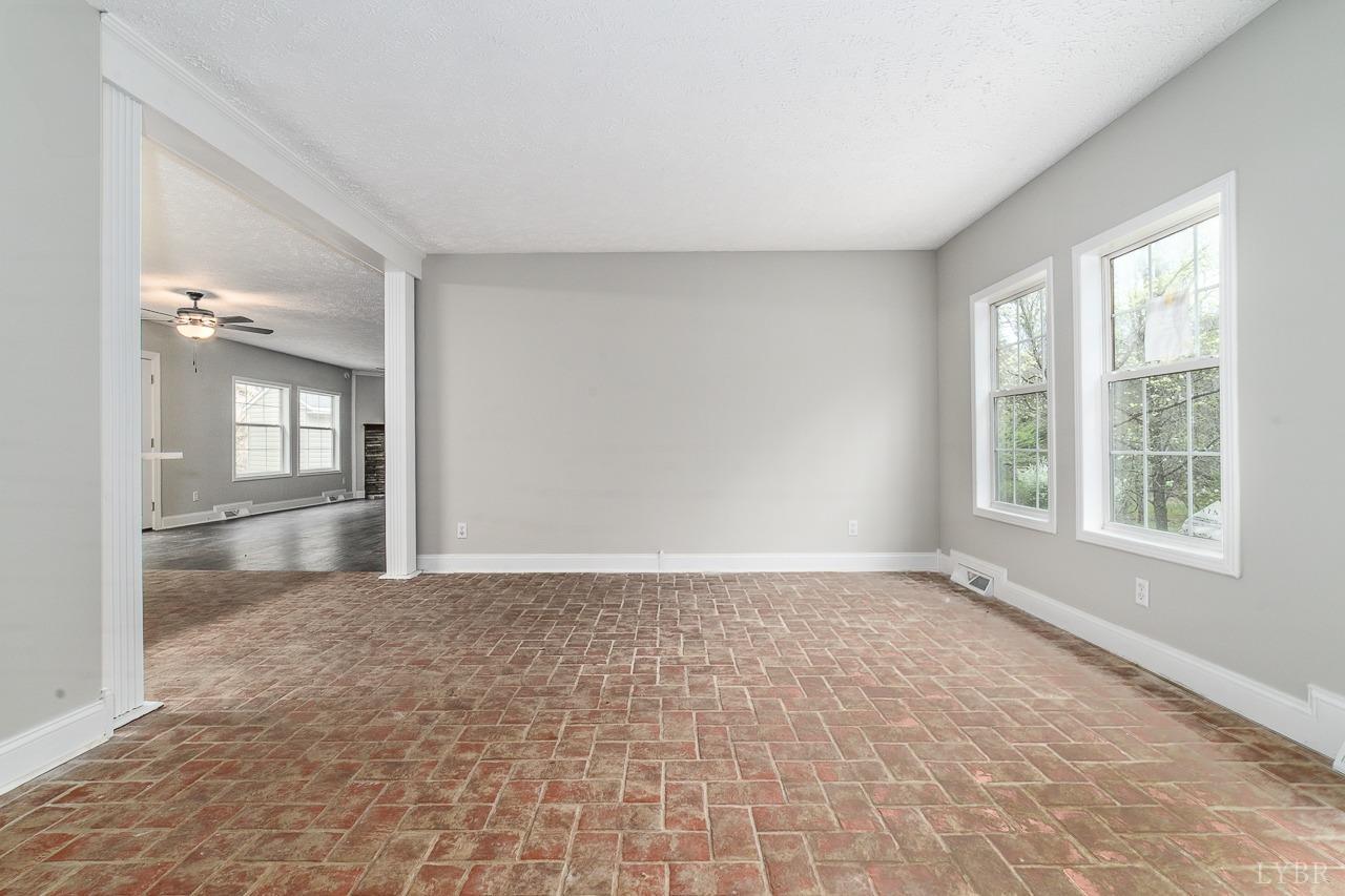 108 Trapper Lane, Vinton, Virginia image 12