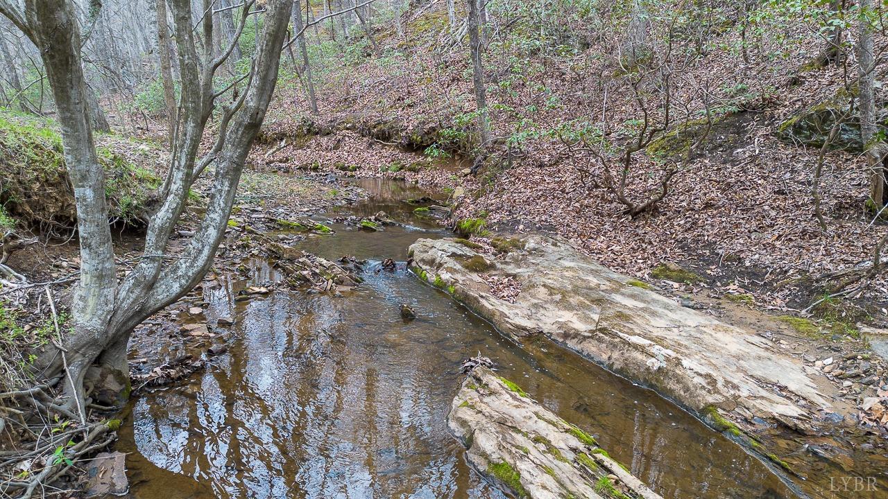 108 Trapper Lane, Vinton, Virginia image 10