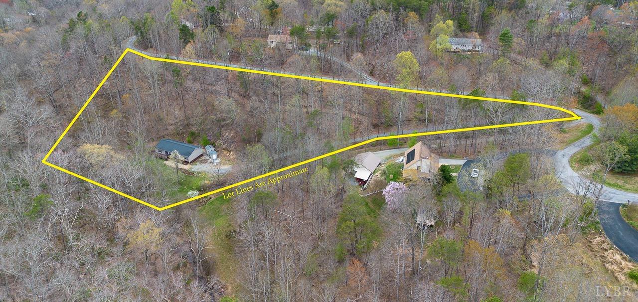 108 Trapper Lane, Vinton, Virginia image 4