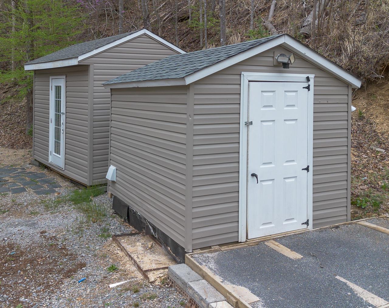 108 Trapper Lane, Vinton, Virginia image 36