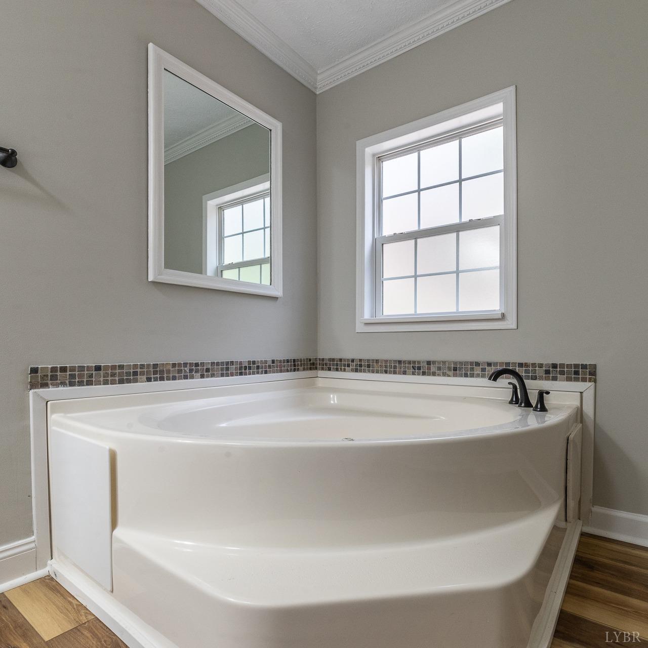 108 Trapper Lane, Vinton, Virginia image 28