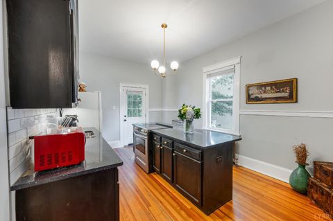 Tiny photo for 405 Yeardley Avenue, Lynchburg, VA 24501 (MLS # 366576)