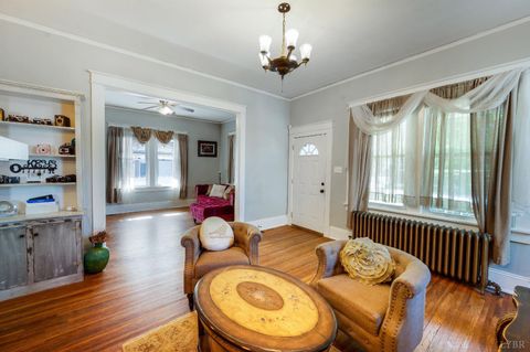 Tiny photo for 405 Yeardley Avenue, Lynchburg, VA 24501 (MLS # 366576)